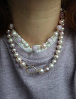 Load image into Gallery viewer, Peacock Pearl Necklace 14K Gold
